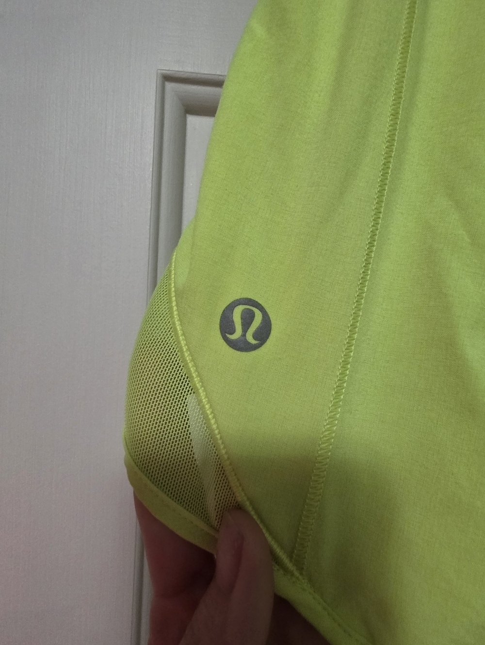 Lululemon Hotty Hot Shorts Neon Yellow Size 6 Lined - Picture 4 of 10